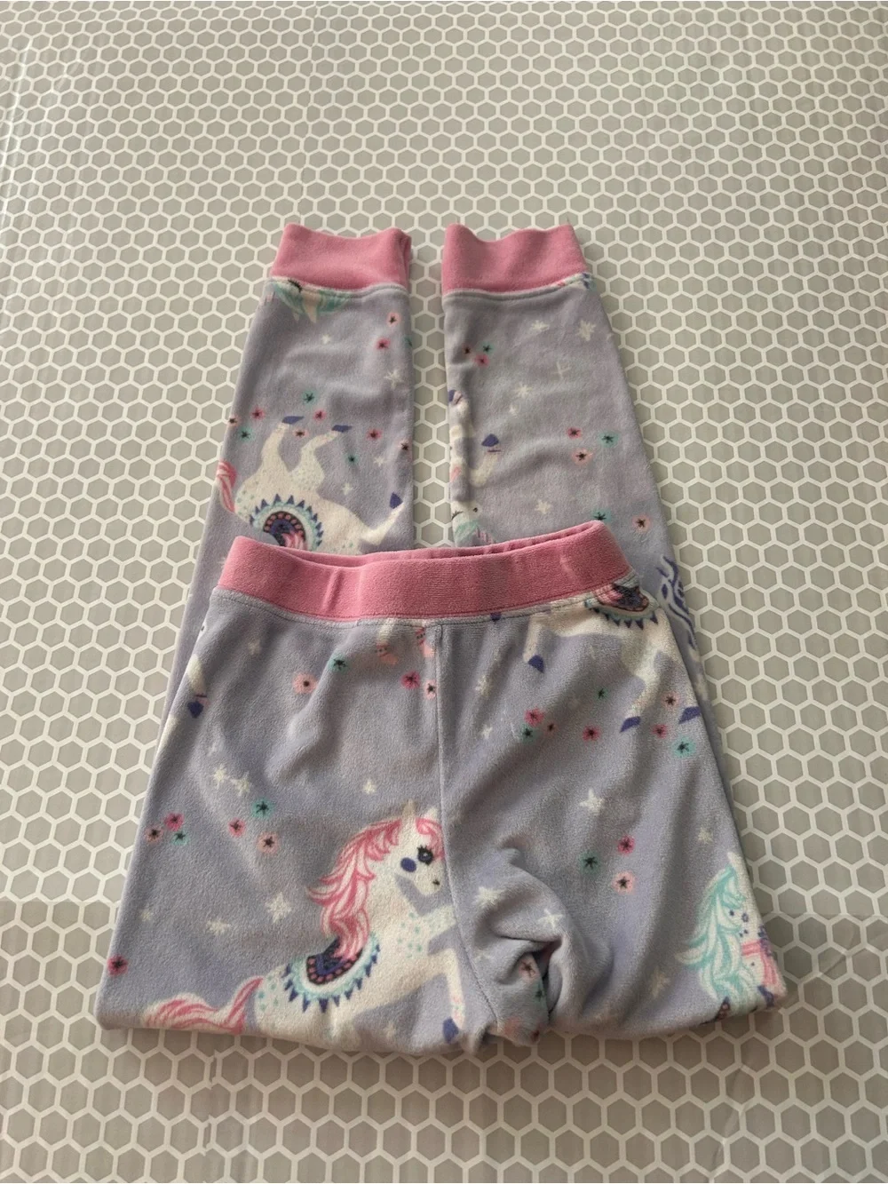 munki munki Lavender Unicorn Pajama Set with Pink Trim. Size 8